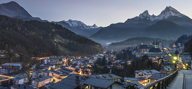 6 Tips For Commercial Roof Maintenance This Winter